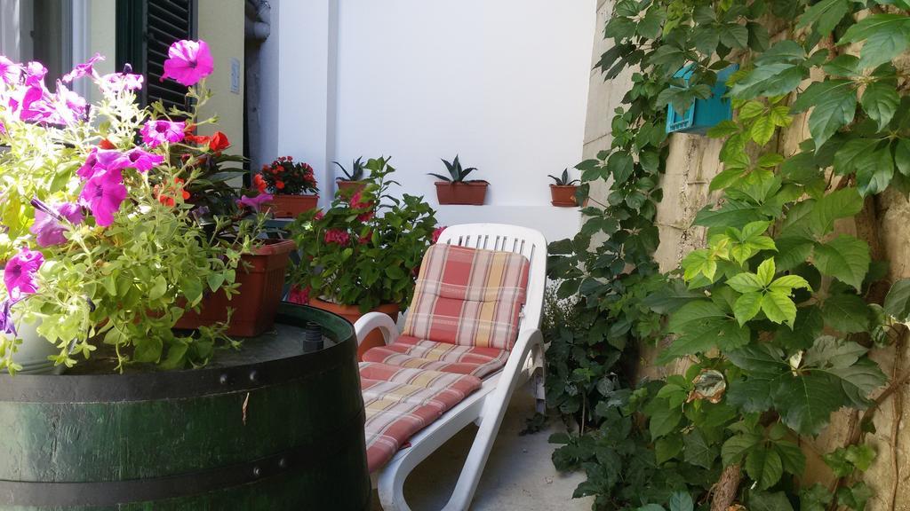 Apartments Salona Трогір Номер фото