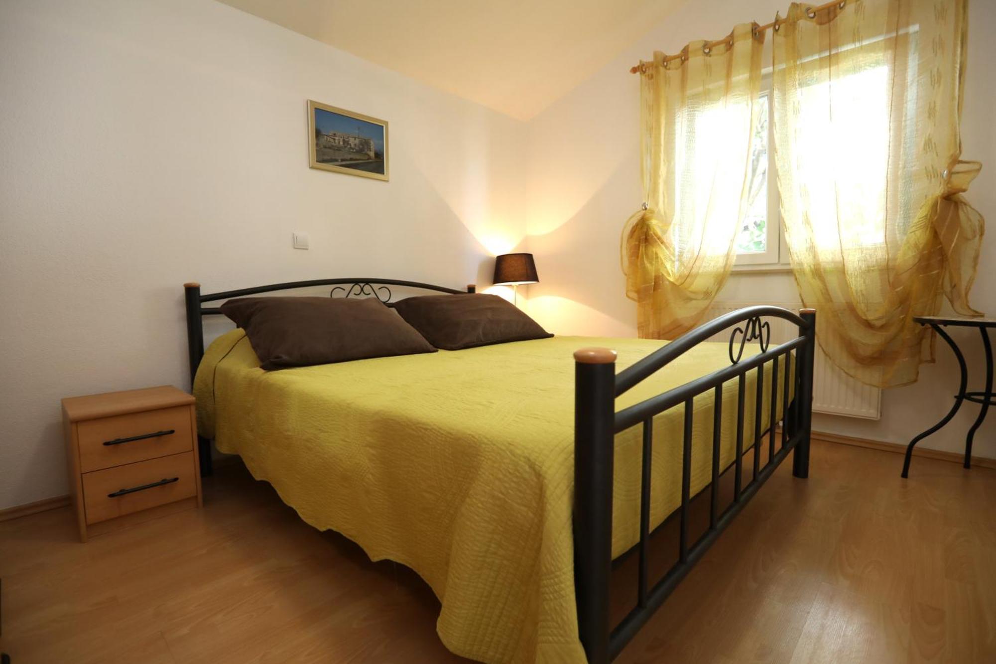 Apartments Salona Трогір Екстер'єр фото