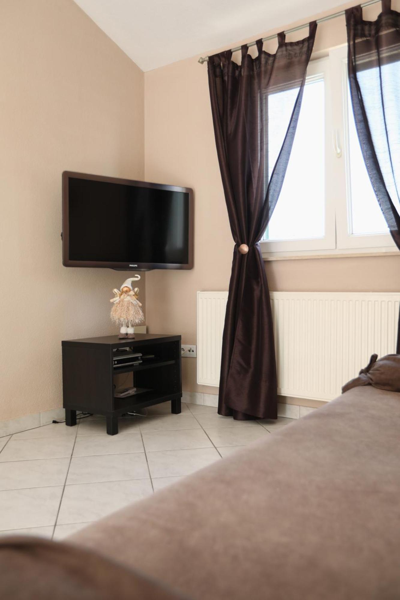 Apartments Salona Трогір Екстер'єр фото