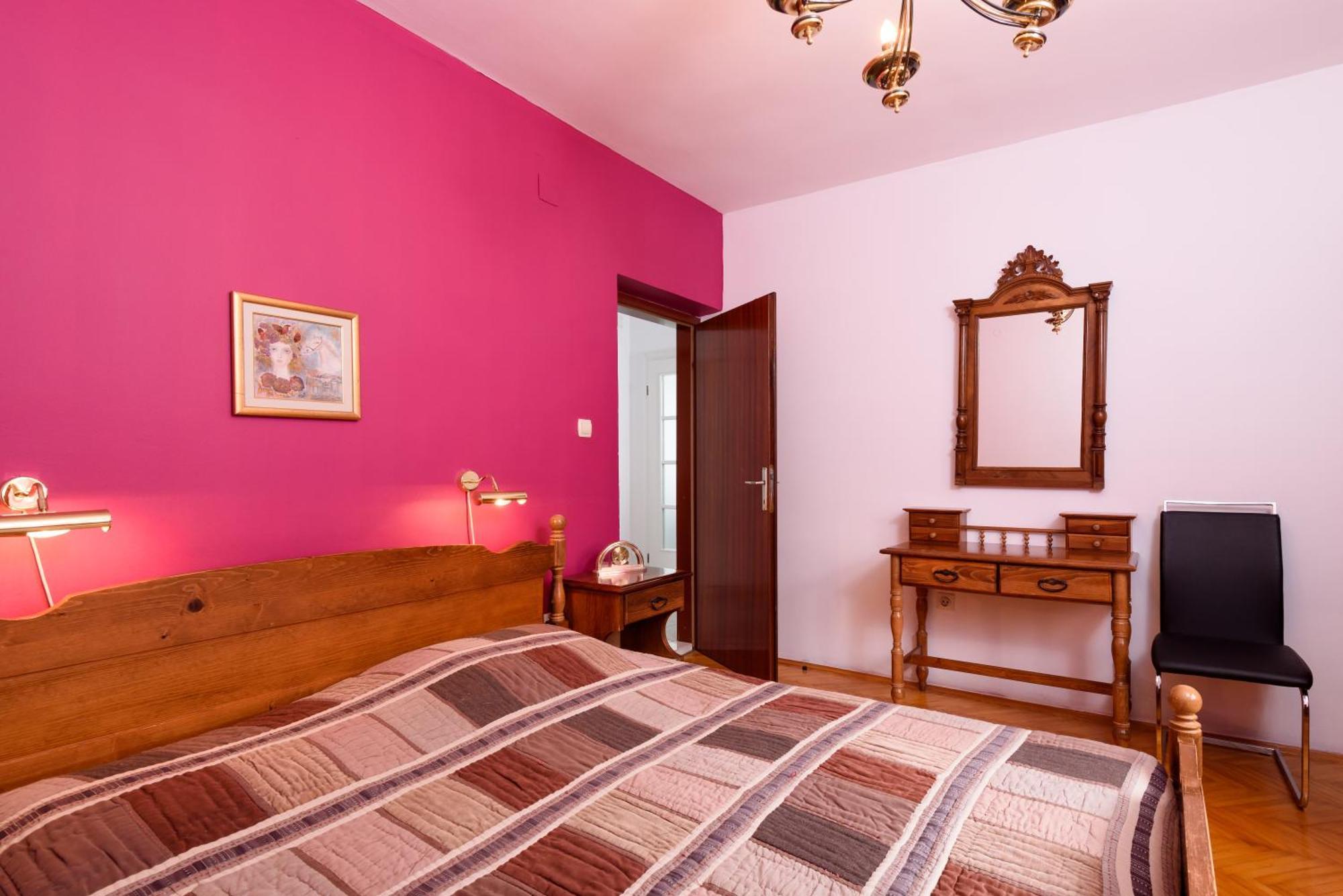 Apartments Salona Трогір Номер фото