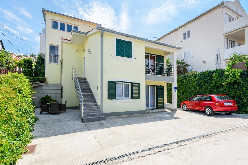 Apartments Salona Трогір Екстер'єр фото